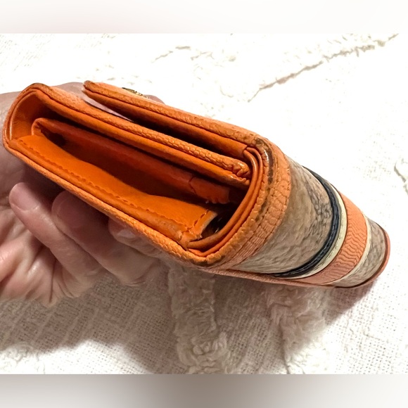 Preloved 💯 MCM Web Monogram Trifold Medium Wallet - Picture 4 of 16